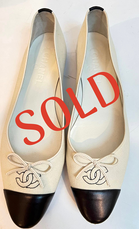 Chanel Ballerina Flats Ivory and Black Canvas CC Shoes EU 39.5 US 8.5