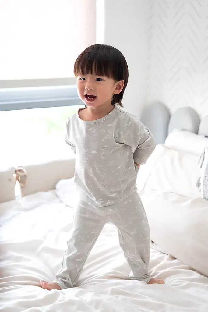 Long-Sleeve Pyjamas Set - Nightfall Bunnies