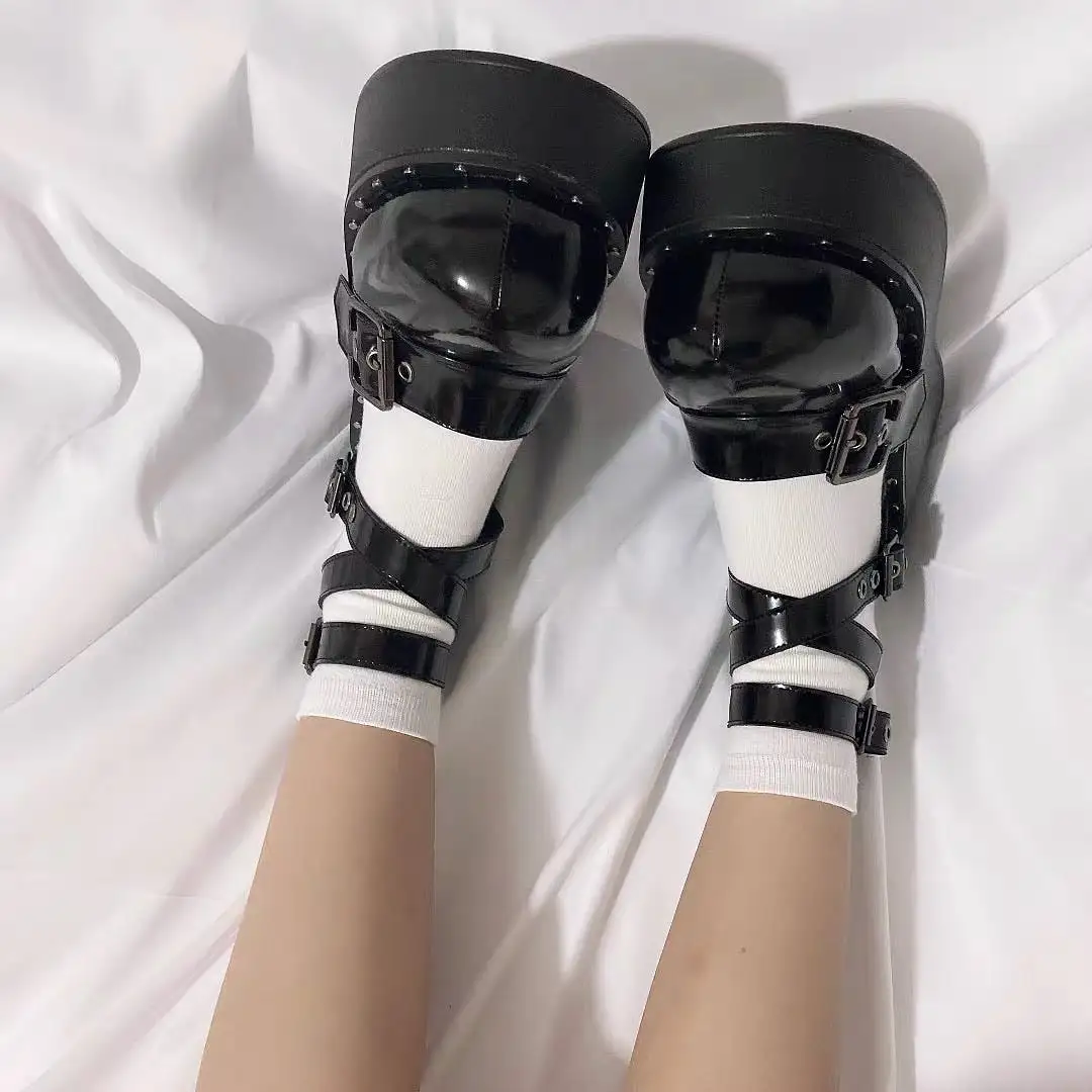 Metal heart platform harajuku style shoes