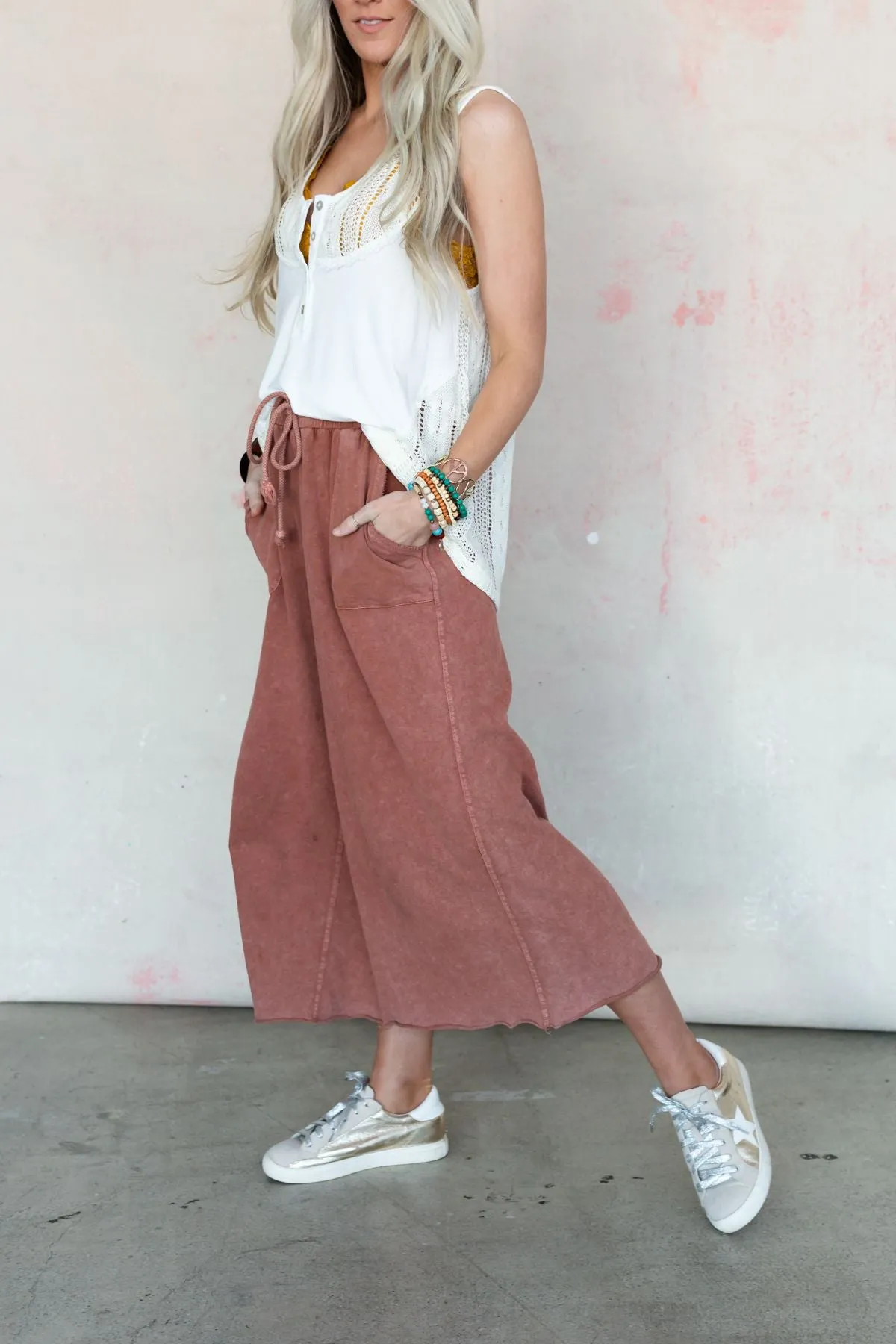 Relaxing Robin Wide Leg Pant - Red Bean