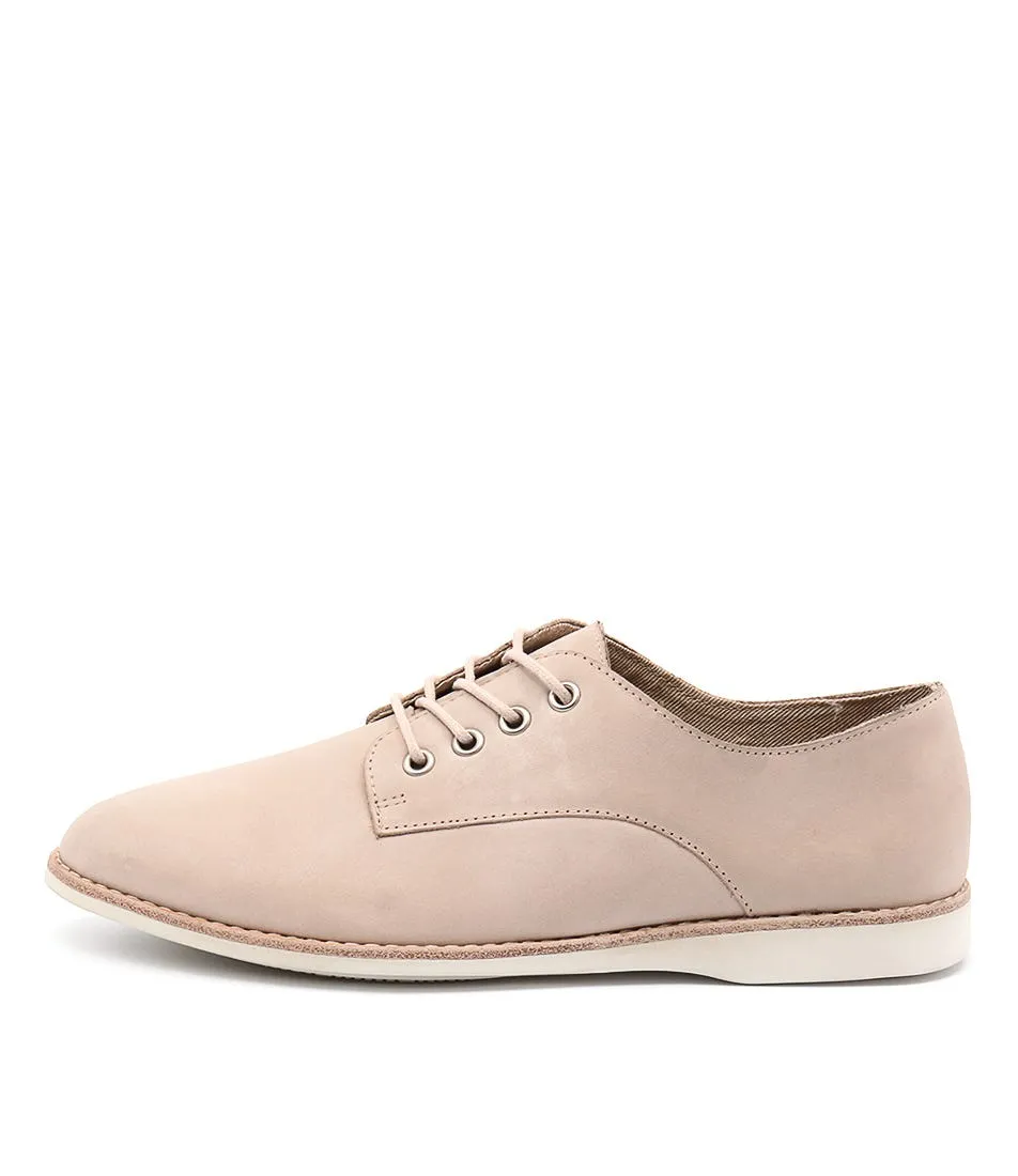 SILENT D Needle Beige Leather