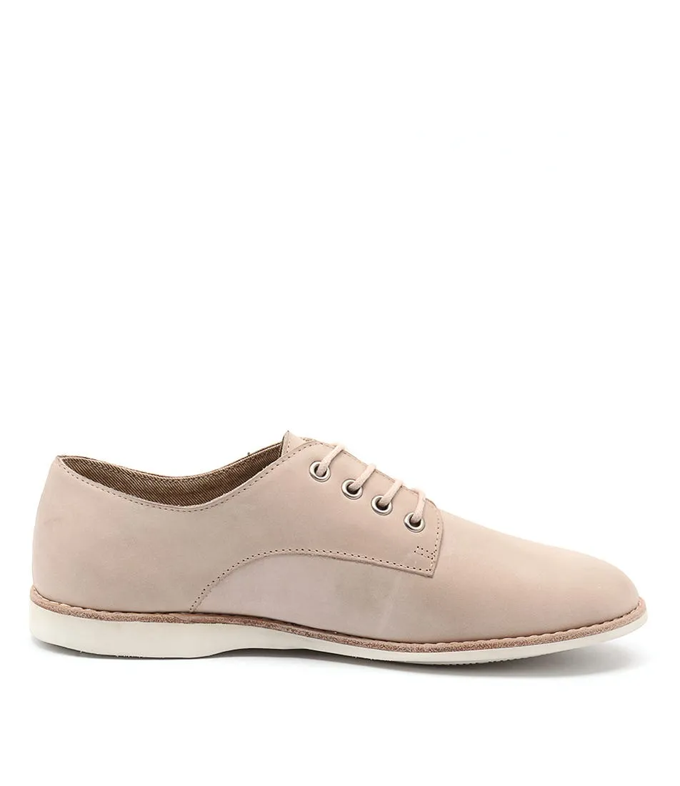 SILENT D Needle Beige Leather