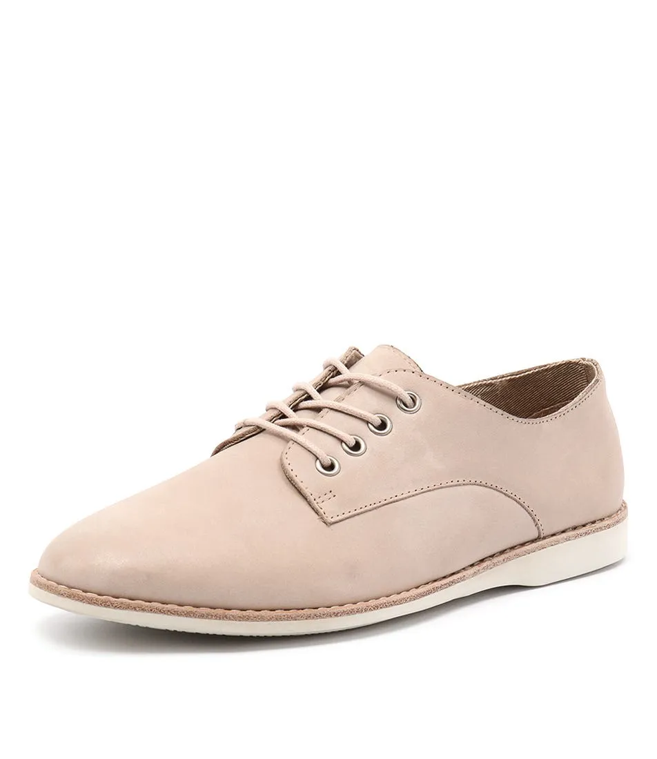 SILENT D Needle Beige Leather