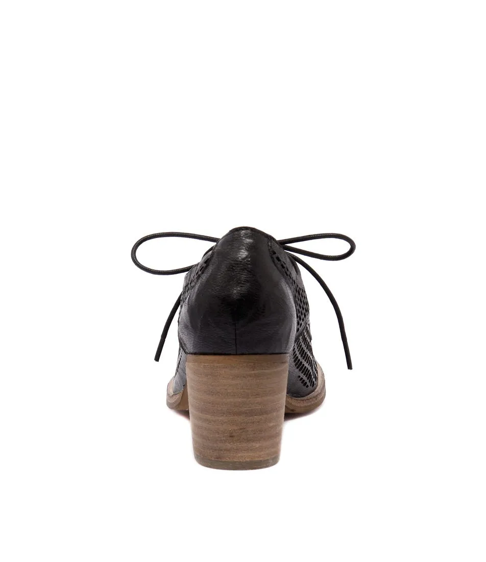 SILENT D Wiana Black Shrunken Leather