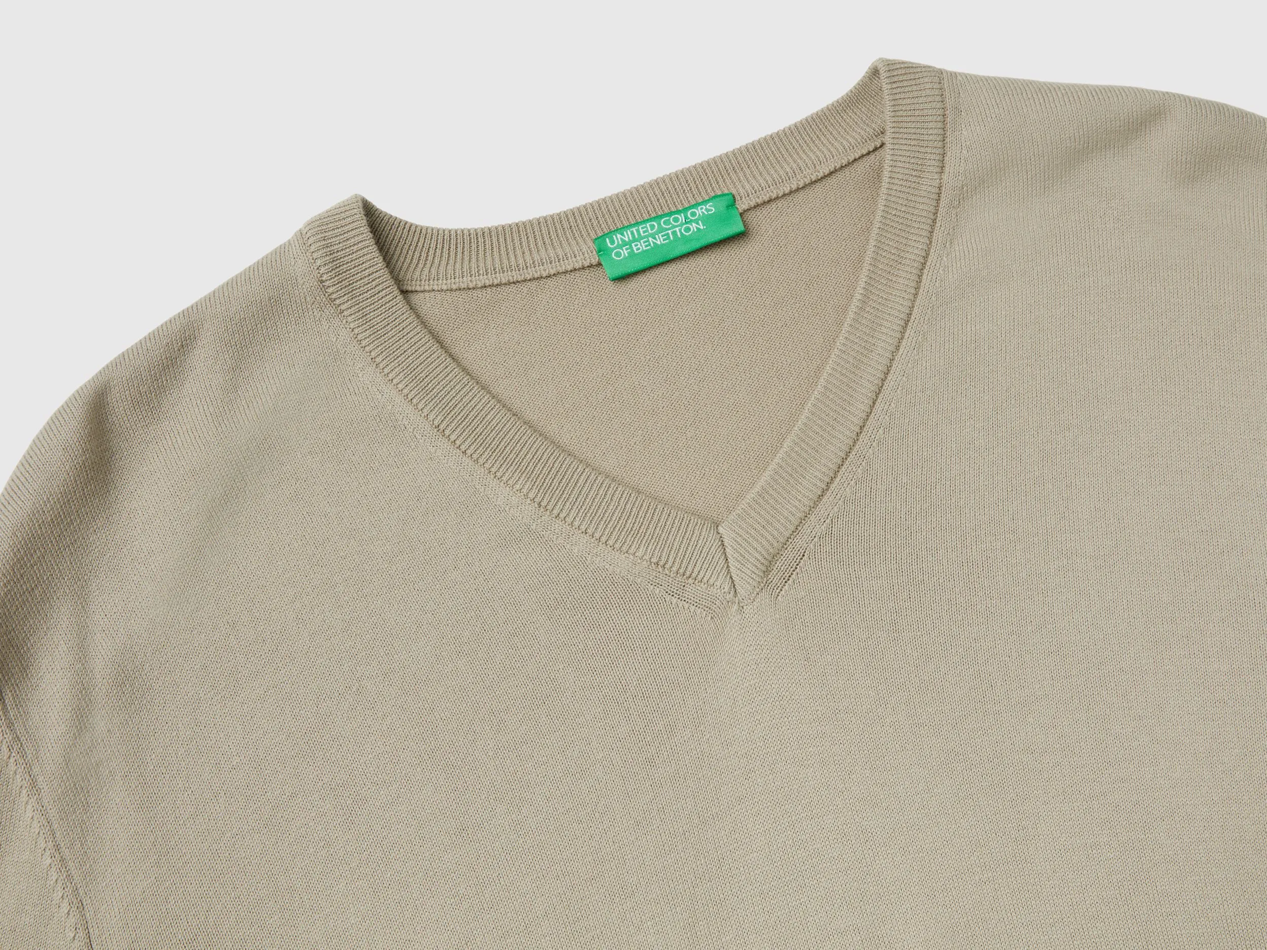 V-neck sweater in pure cotton - Light Green | Benetton